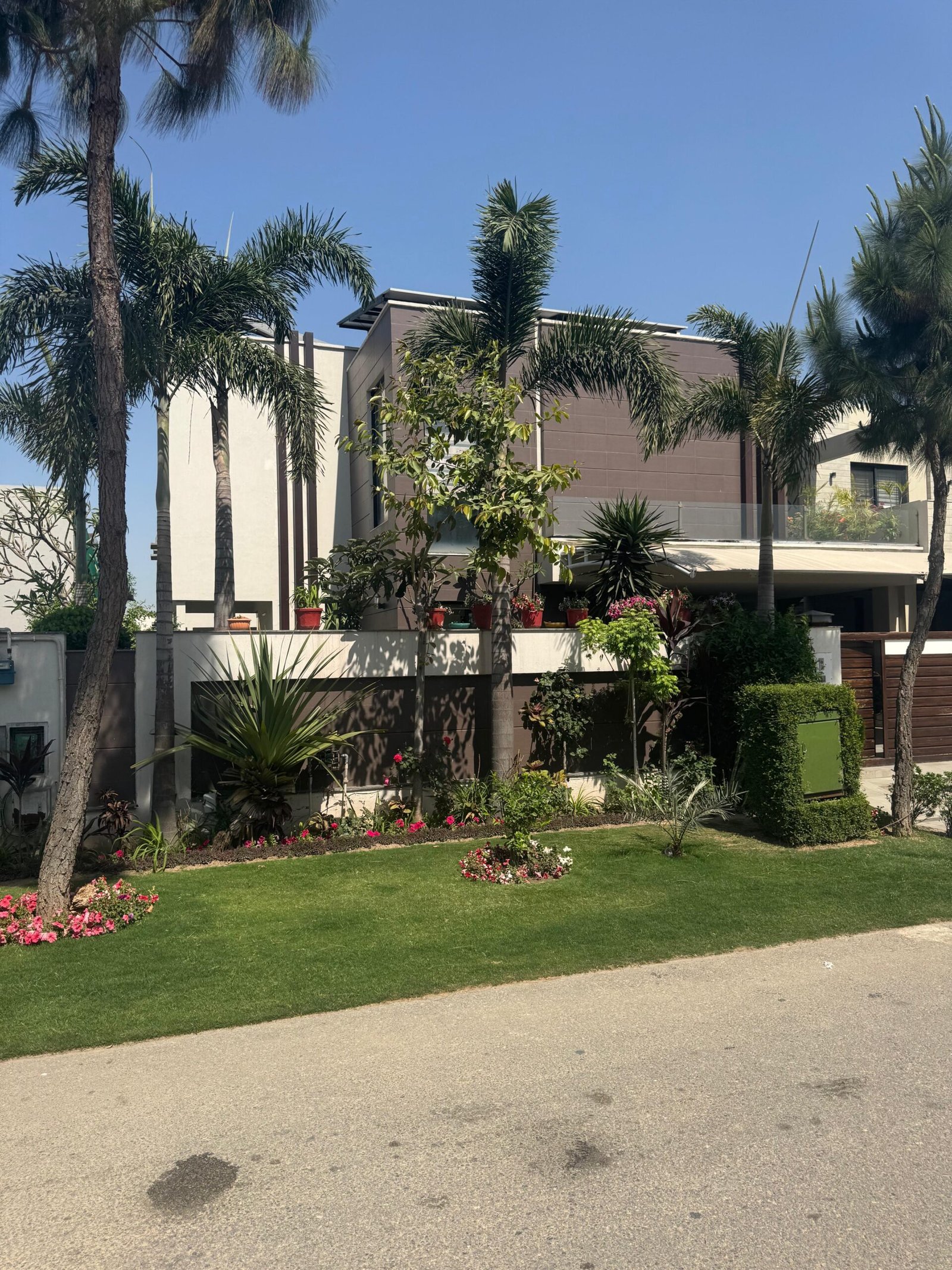 40kW Residential On Grid Solar System Installation at DHA Phase 6, Lahore