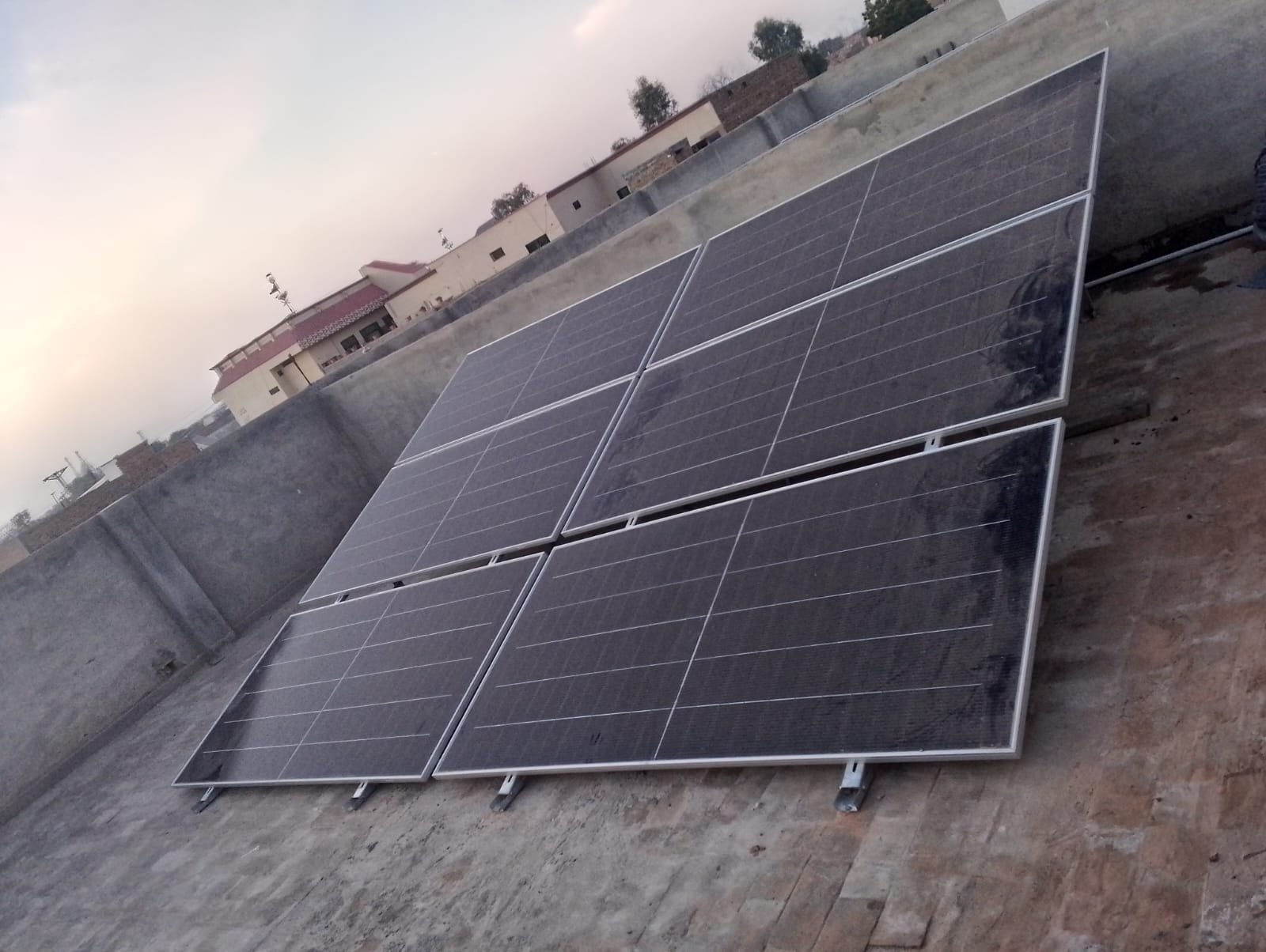 3kW Hybrid Solar System Installation in Shahdara, Lahore
