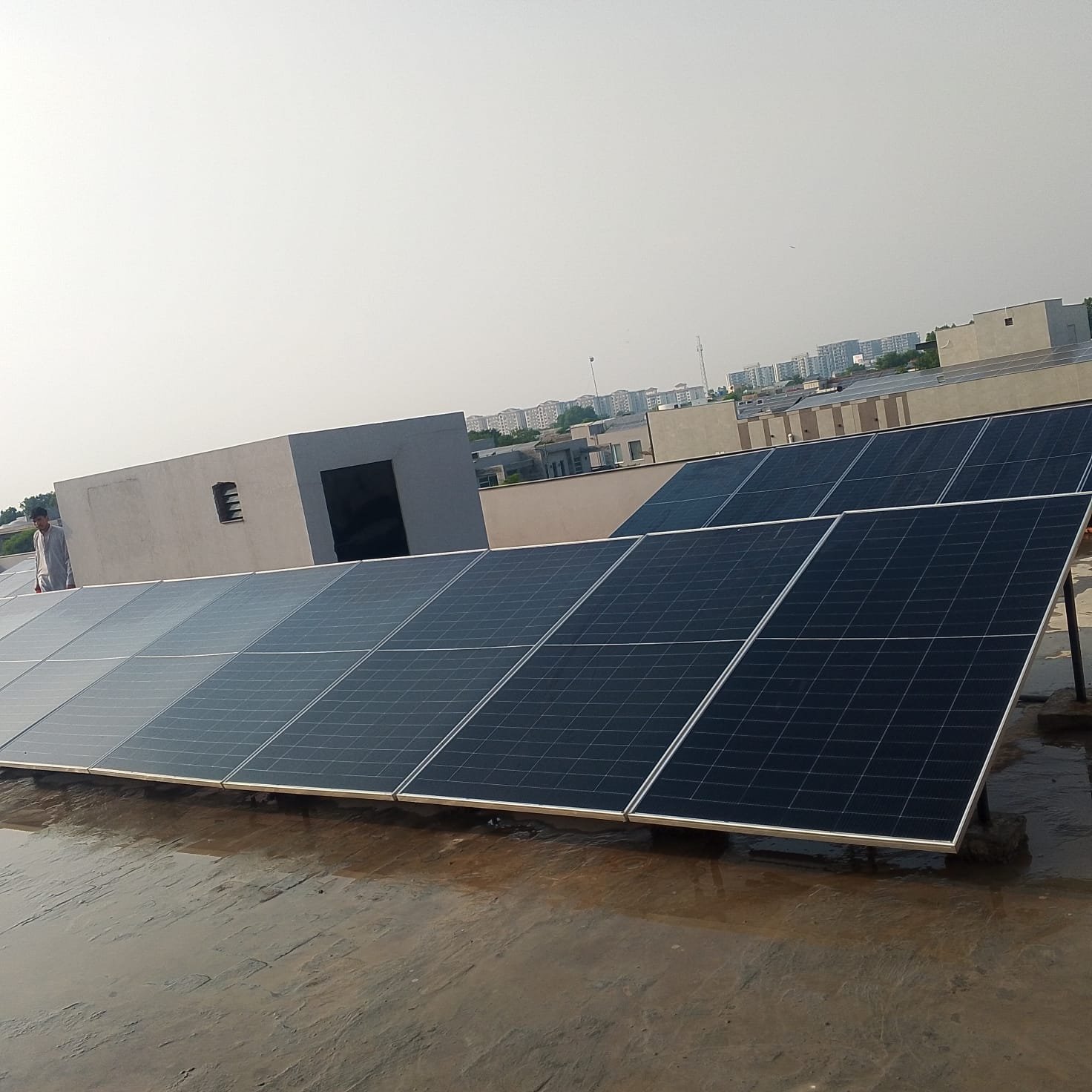 28kW Hybrid and On Grid Solar System Installation in DHA Phase 8